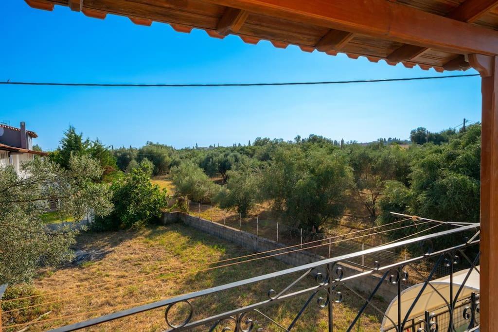 Afroditi Holiday Home- Green View Apartment Свороната Екстер'єр фото