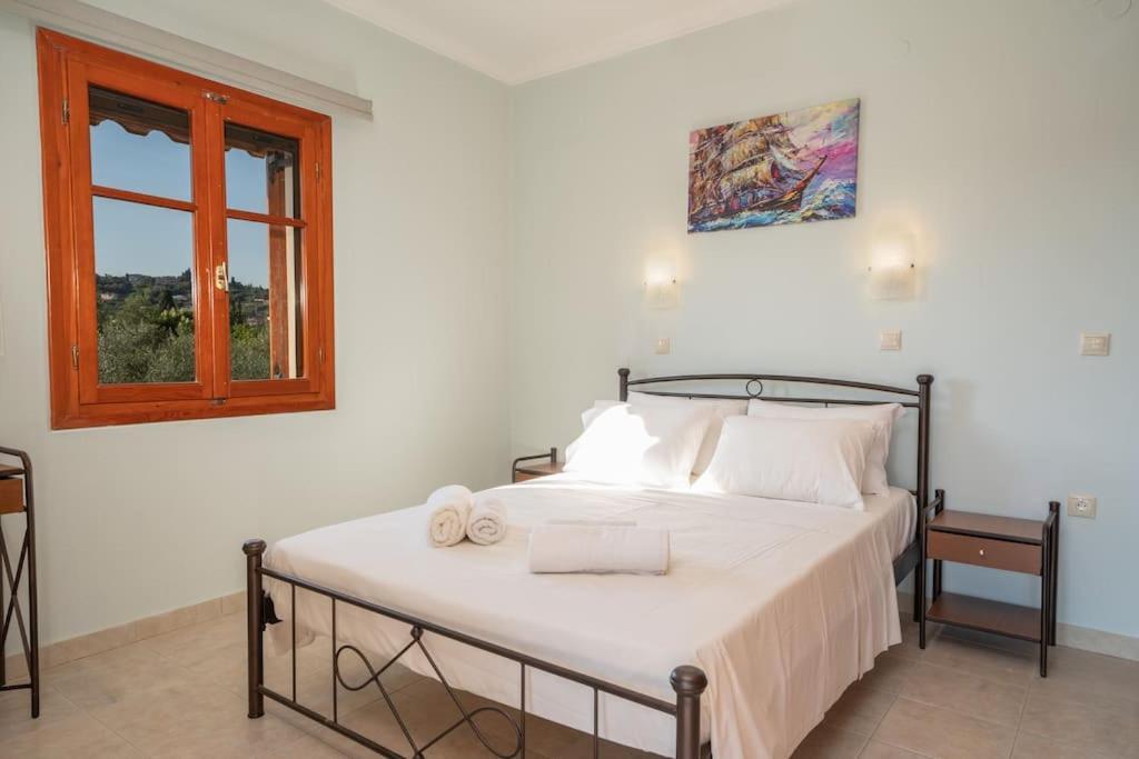 Afroditi Holiday Home- Green View Apartment Свороната Екстер'єр фото